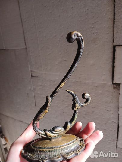 Крючок настенный винтаж