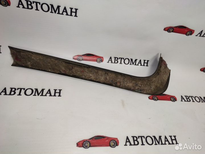 Обшивка двери багажника правая BMW X5 2000-2007