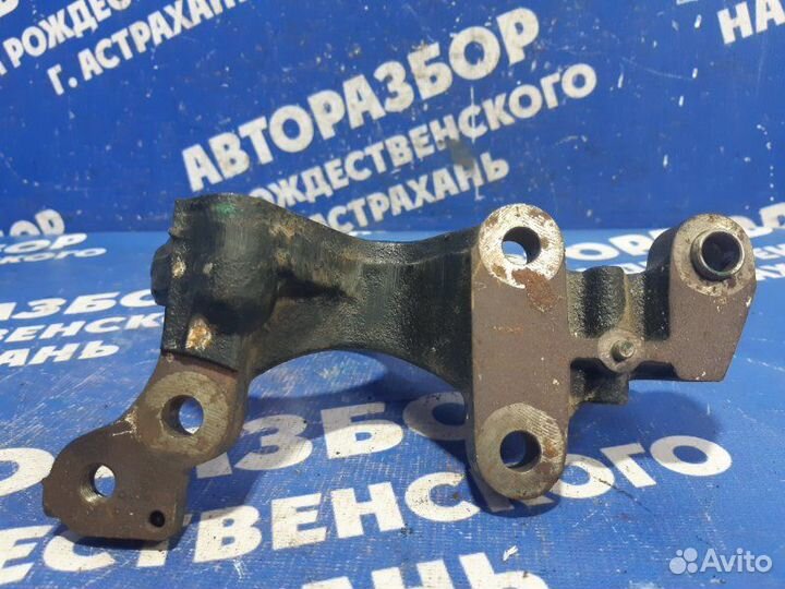 Кронштейн промежуточного вала Nissan Teana J32