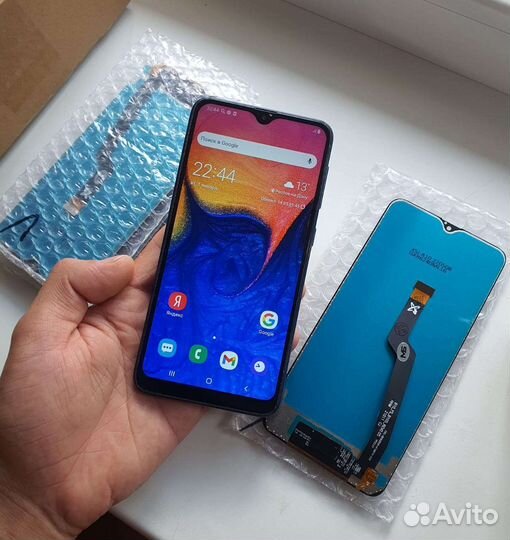 Дисплей на Samsung Galaxy a10