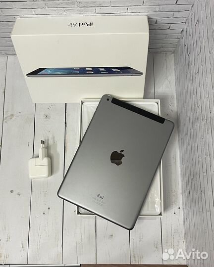 iPad AIR 64 гб