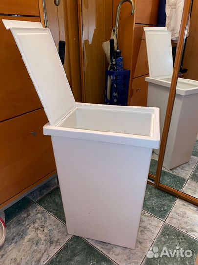 Пластиковое ведро Икеа с крышкой