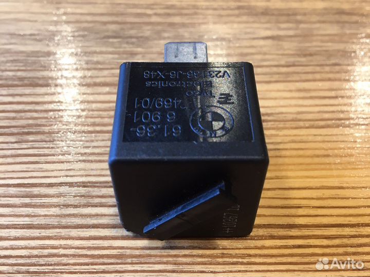 Реле предохранитель BMW E87 2010