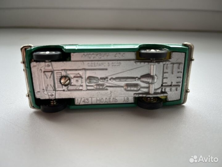 Модель СССР автомобиля Москвич 434