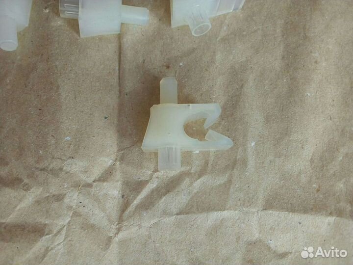 Держатель трубок ваз 2101-2106