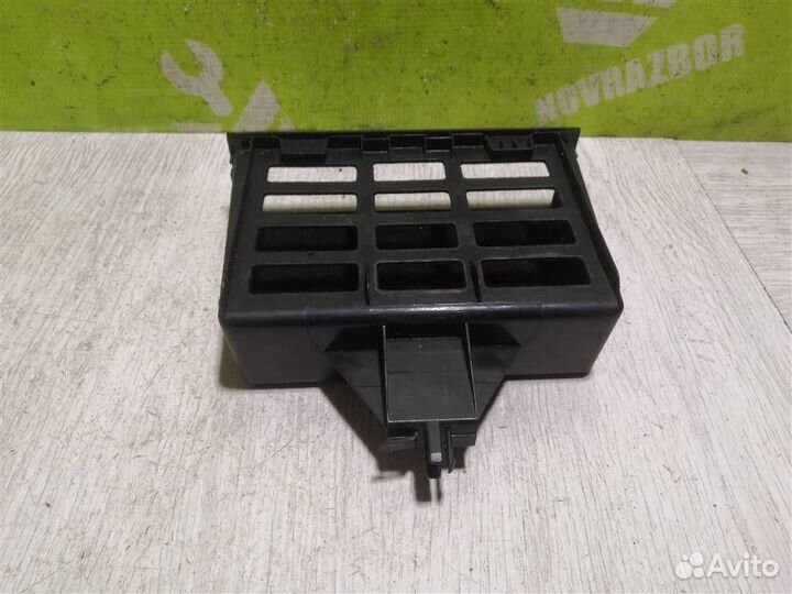 Ящик передней консоли Шкода Октавия А4