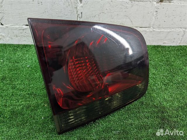 Фонарь задний внутренний левый volkswagen Touareg