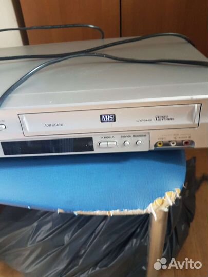 Видеомагнитофон samsung