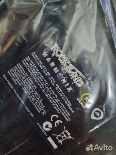 Проводная гитара Rock Band Hero (Xbox 360)