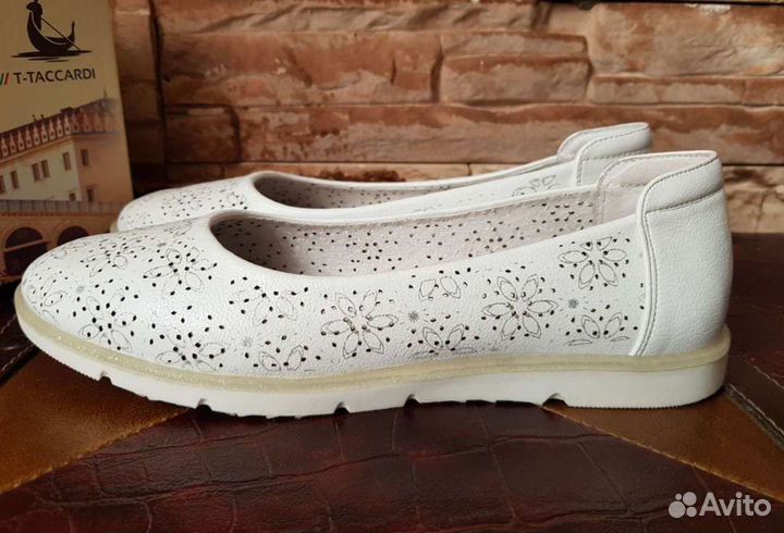 Белые туфли балетки р.37 (24 см)