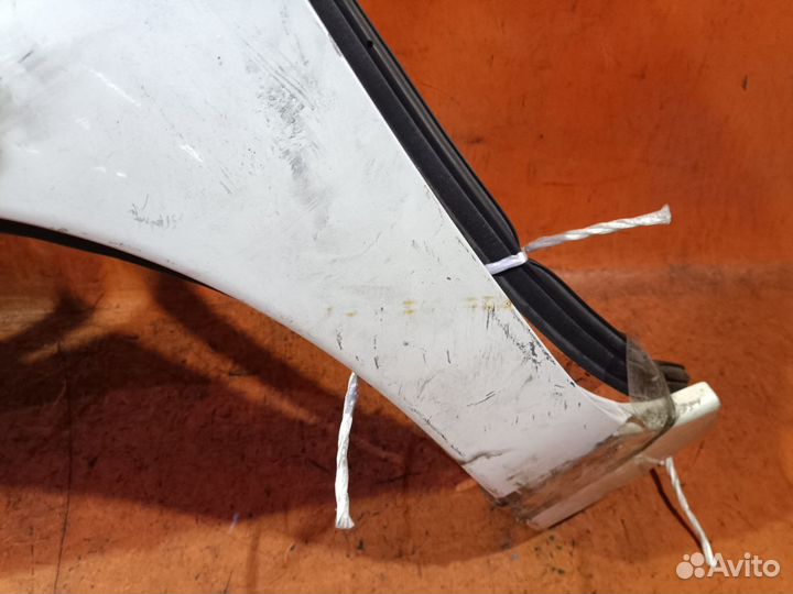 Крыло левое Nissan Leaf AZE0