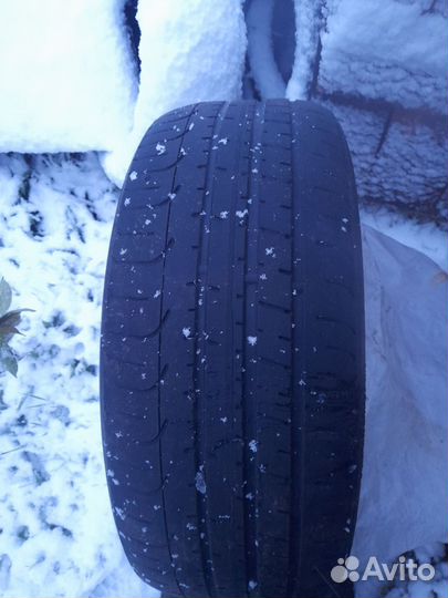 Pirelli Carrier 235/50 R19