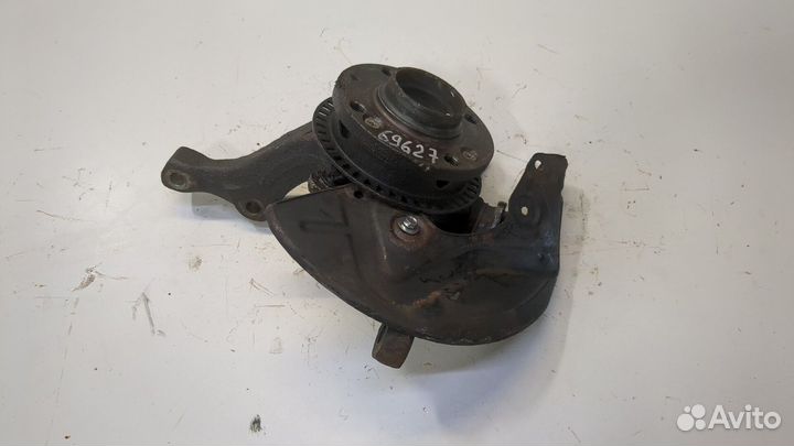 Ступица (кулак, цапфа) Volkswagen Golf 3, 1997