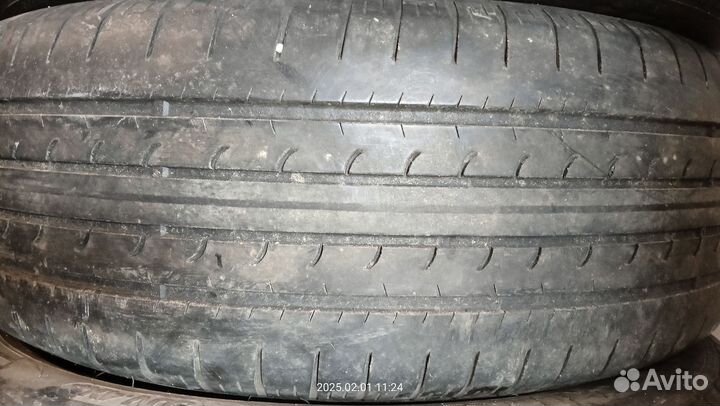 Goodyear EfficientGrip SUV 4x4 215/60 R17 98H