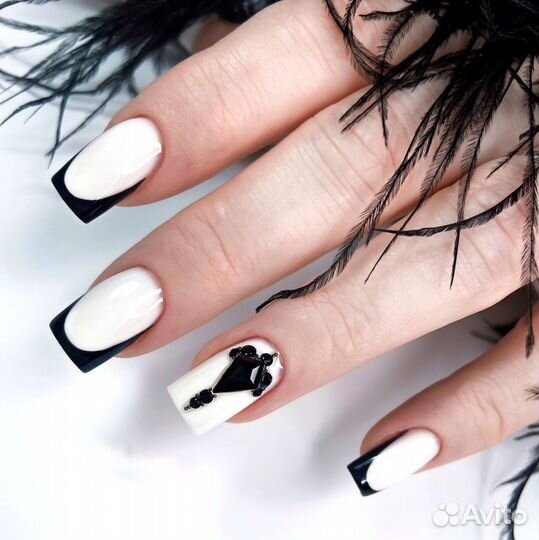 Модель на маникюр бесплатно