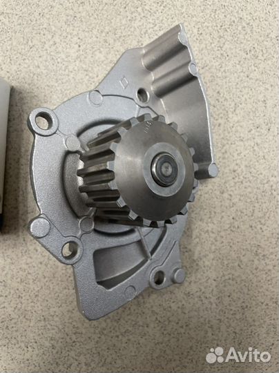 Водяная помпа, Пежо 406,2.0-2.2дизель