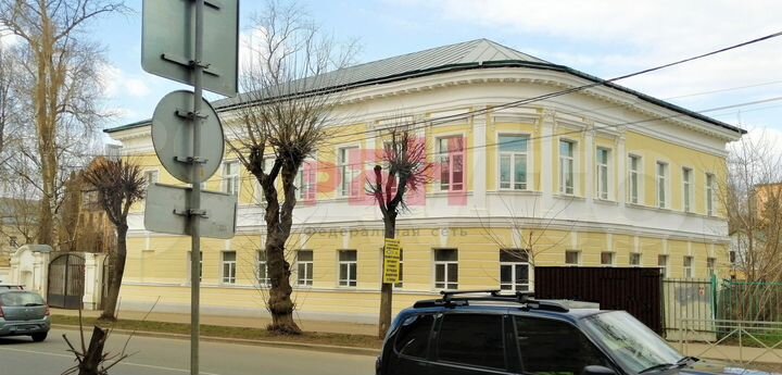 Здание, 700 м²