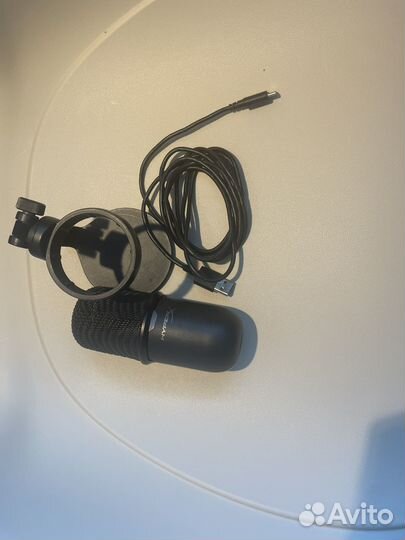 Студийный микрофон