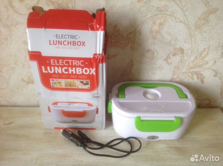 Контейнер для еды с подогревом от прикуривателя
