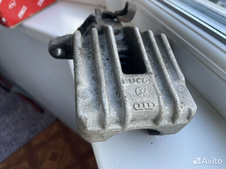 Суппорт задний левый octavia tour mk1