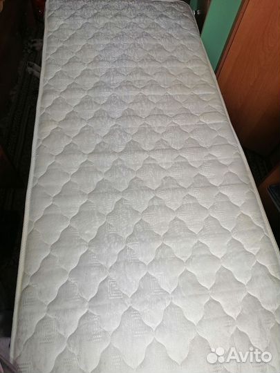 Детская кровать 160 на 70 с матрасом бу