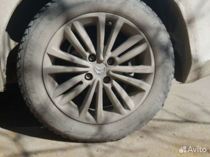 Goodyear Ultragrip Ice Arctic 205/60 R16 60B
