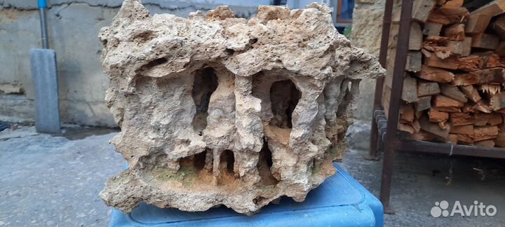 Природный камень в аквариум