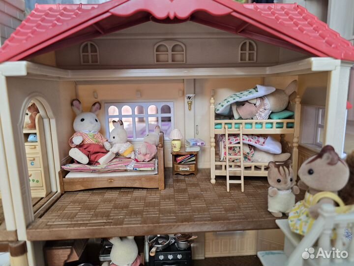 Дом с игрушками Sylvanian Families