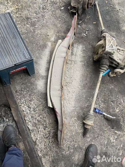 Усилитель заднего бампера Mazda CX 7