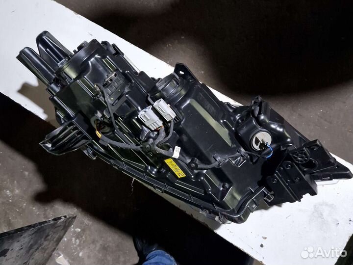 Левая фара митсубиси outlander 3 рестайлинг 2