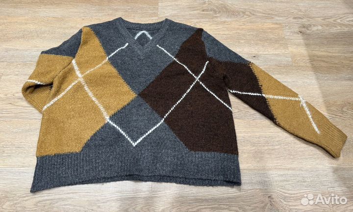 Свитер с ромбами как у Zara