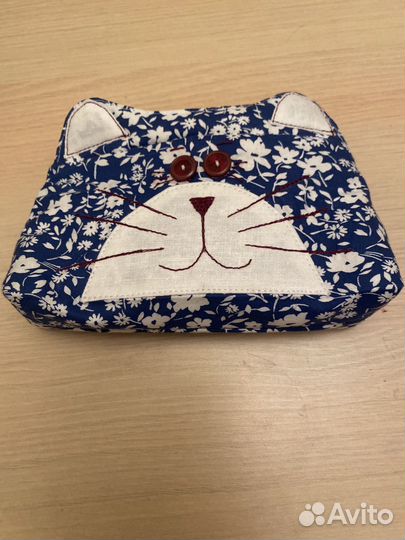 Косметмчка пусеой работы. Котики * *