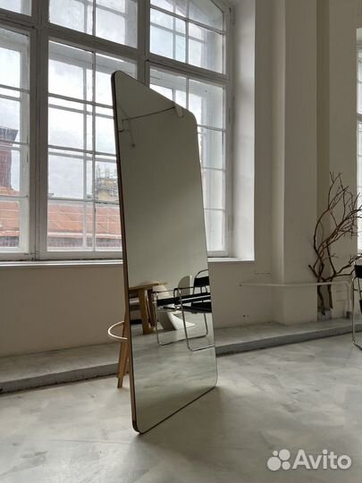 Зеркало напольное