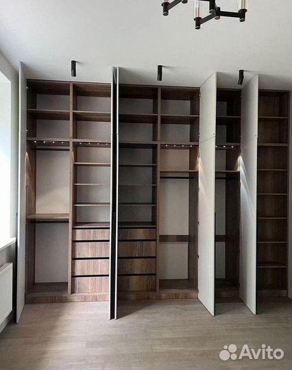 Шкаф белый (и другие цвета)