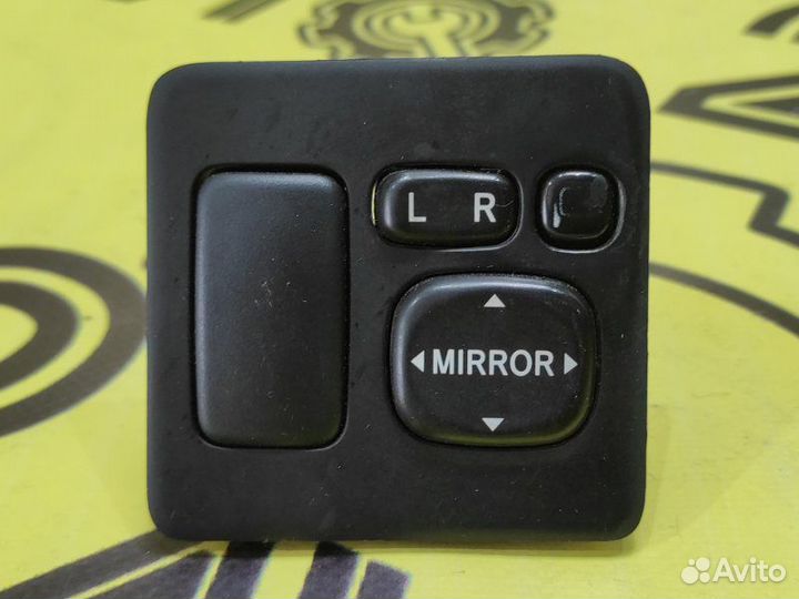 Блок управления зеркалами Toyota Harrier GSU30