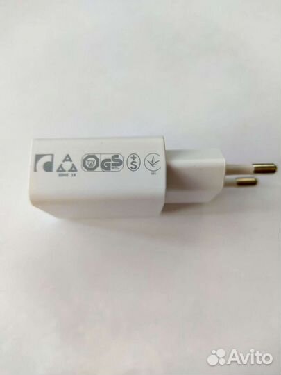 Зарядное устройство Xiaomi 2А 10Вт с кабелем