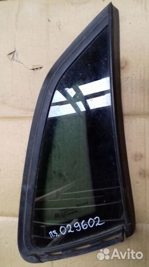 Форточка задняя правая Citroen C4 2011