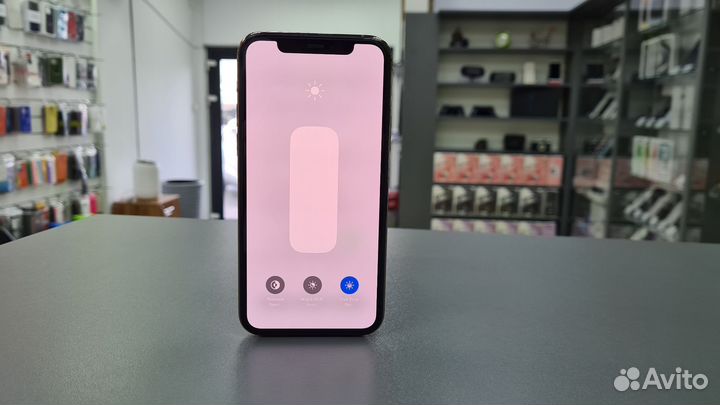 iPhone 11 Pro, 64 ГБ