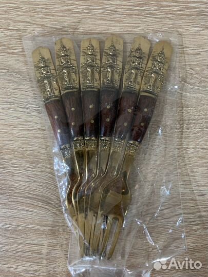 Набор вилок ложек и ножей