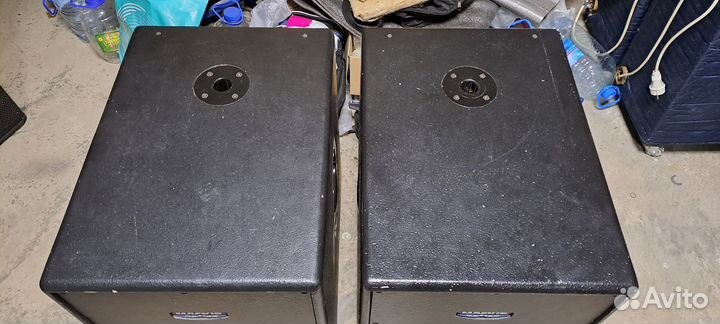 Сабвуферы Mackie srs 1500