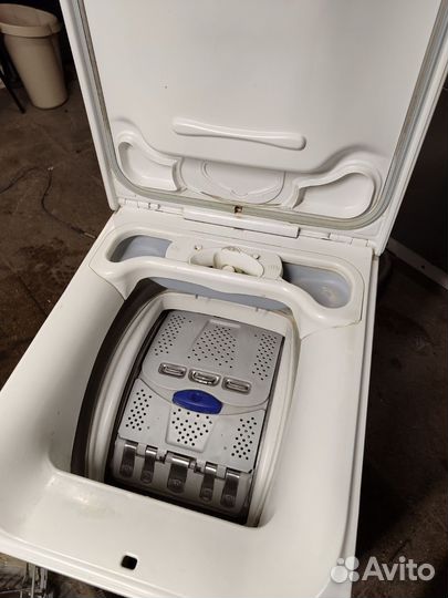 Стиральная машина с вертикальной загрузкой