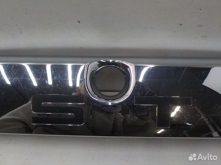 Молдинг крышки багажника Renault Duster 2012