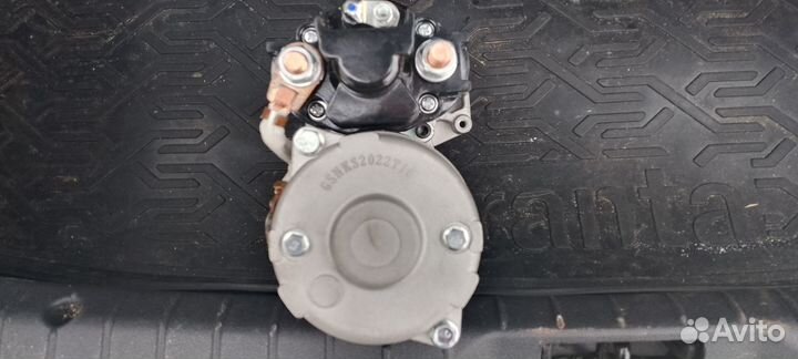 Стартер на экскаватор hitachi