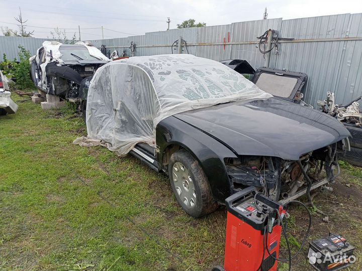 В разборе Ауди А8 Д3 запчасти для Ауди А8 Д3