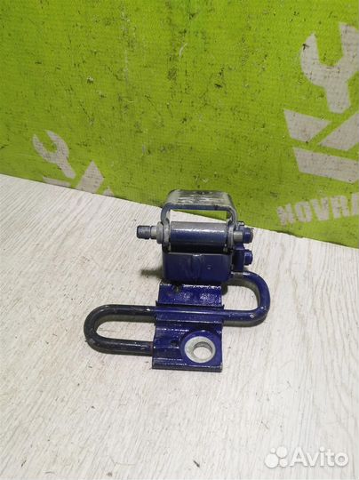 Петля двери задней левой нижняя Шкода Октавия А4