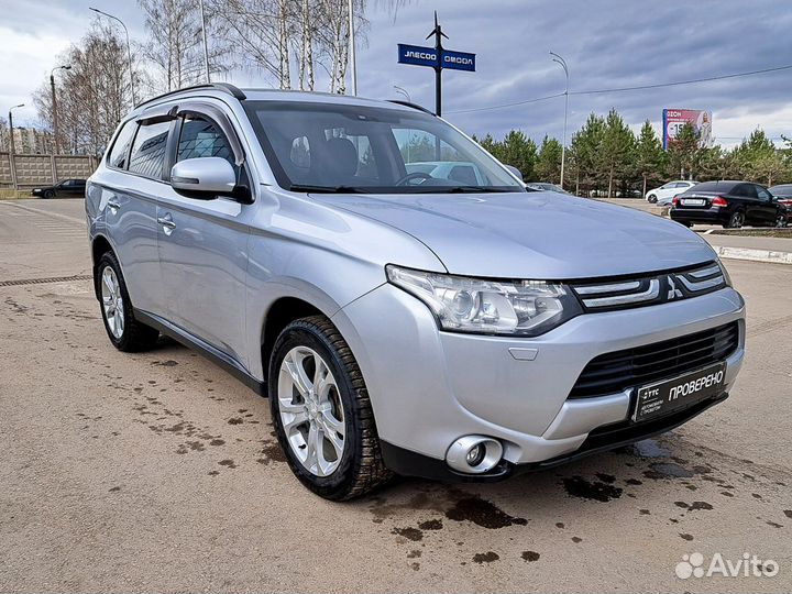 Mitsubishi Outlander 2.4 CVT, 2012, 235 871 км
