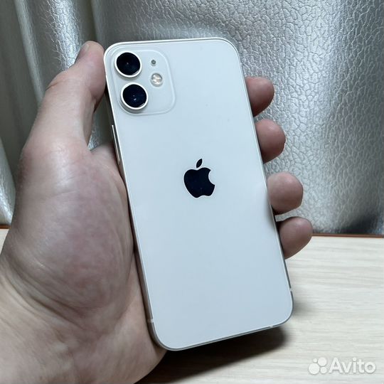iPhone 12 mini, 64 ГБ