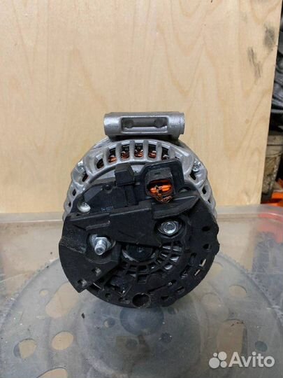 Генератор на Audi A4 A5 Q5 1.8L 2.0L CDN CDH