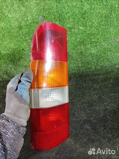 Фонарь Ford Transit (2000-2006)