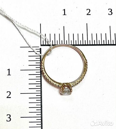 Золотое кольцо с фианитом 16р